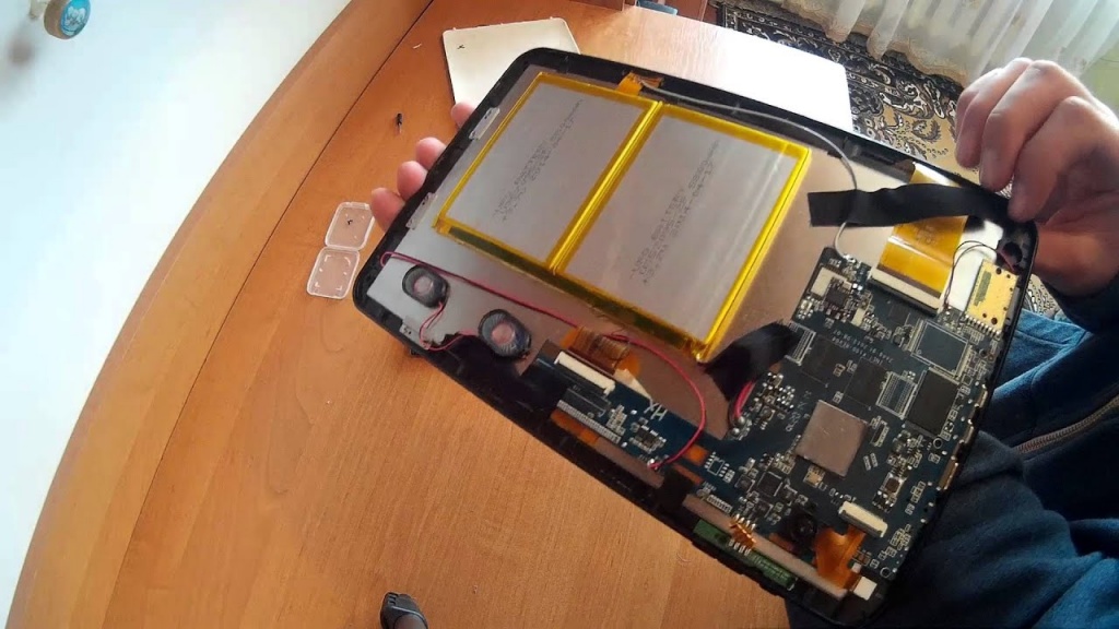 ремонтируем сенсорный экран смартфона инструкция Рис 5.1.jpg