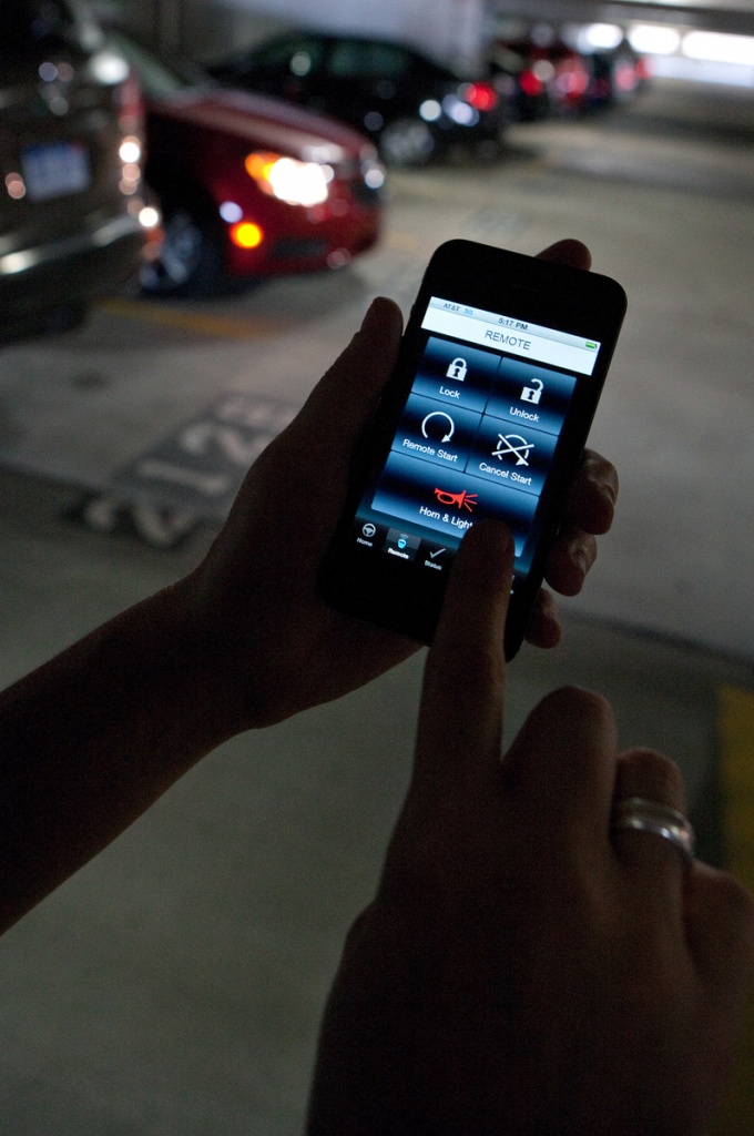 gms-onstar-smartphone-app-technology_100316762_l.jpg gms-onstar-smartphone-app-technology_100316762_l.jpg